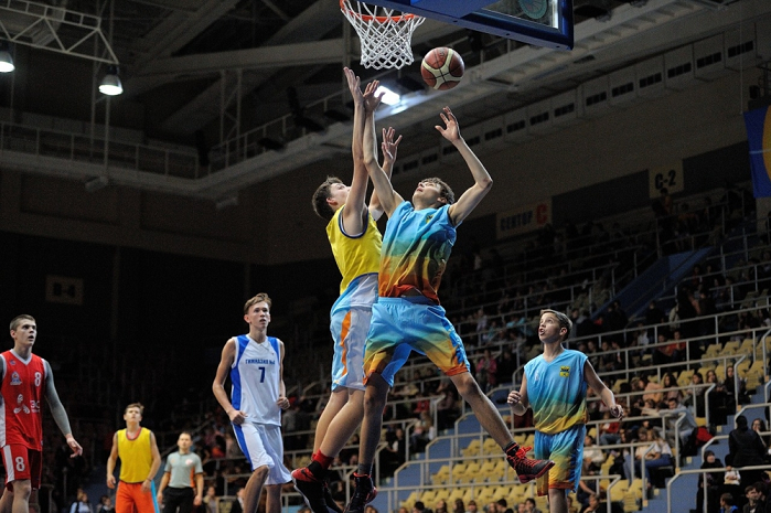 В Оренбурге стартовал новый сезон школьной баскетбольной лиги